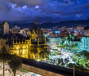vuelo + hotel/de Bogotá a Medellín
