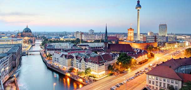 Río Spree en Berlín, Alemania
