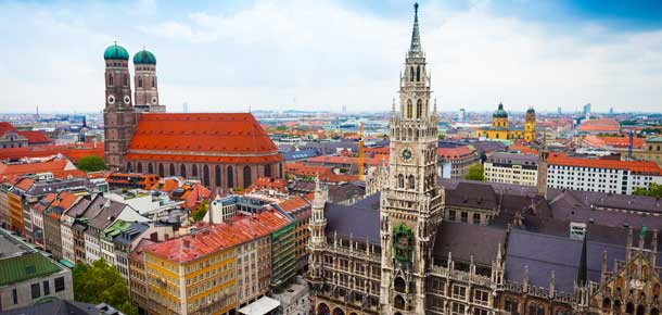 Marienplatz y Ayuntamiento Nuevo en Múnich, Alemania