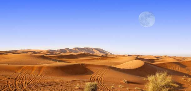 Dunas de arena en el desierto de Dubái