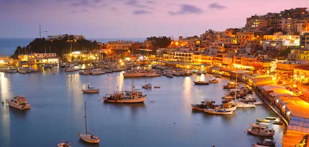Mikrolimano marina en Atenas, Grecia